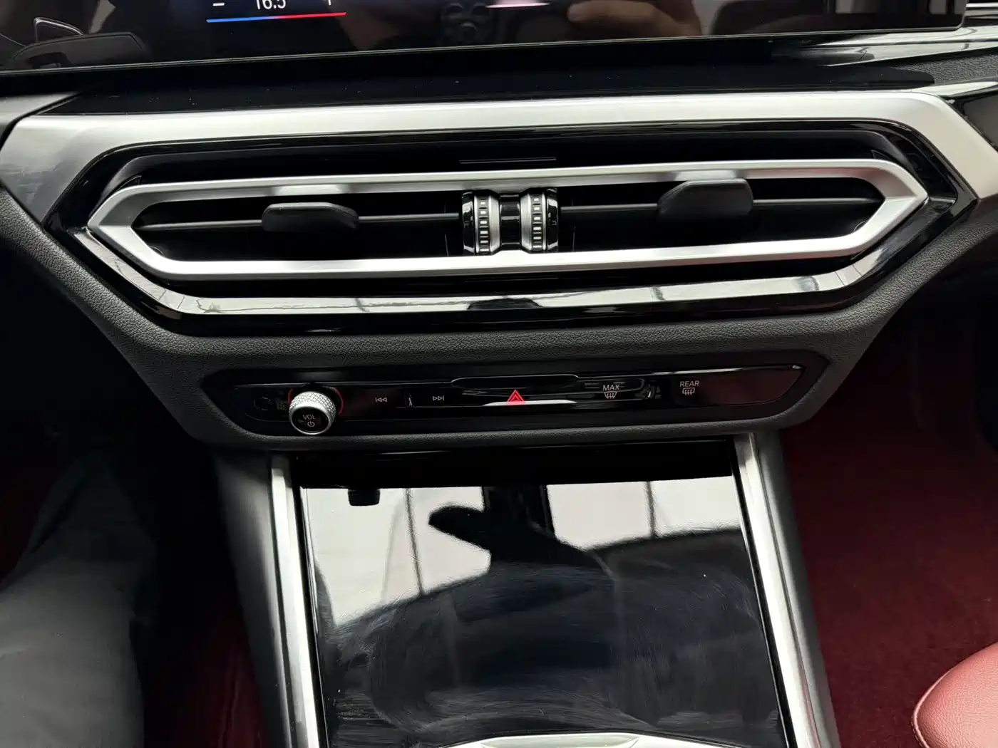 BMW 3 Series 2023 320Li M Sport Package фото 14