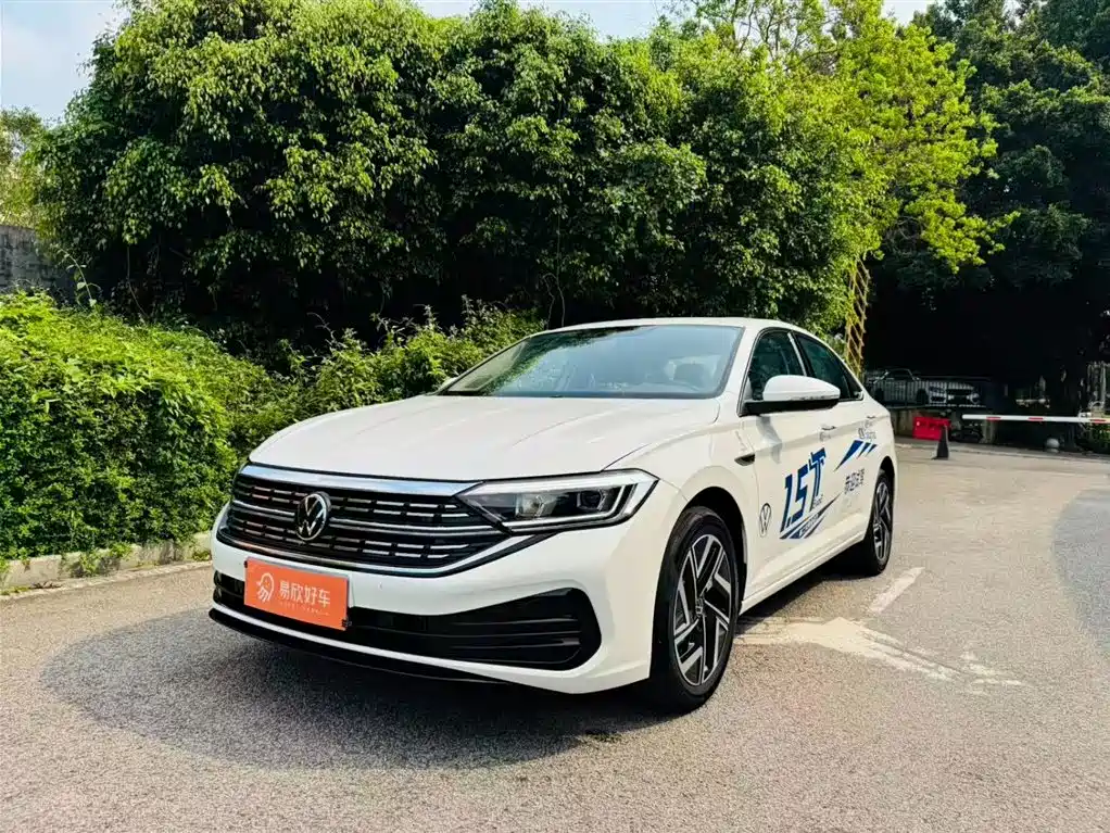 Volkswagen Sagitar 2023 300TSI DSG Surpassing Edition