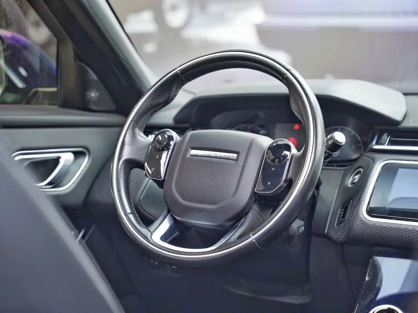 Land Rover Range Rover Velar 2019 250PS R-DYNAMIC S фото 17