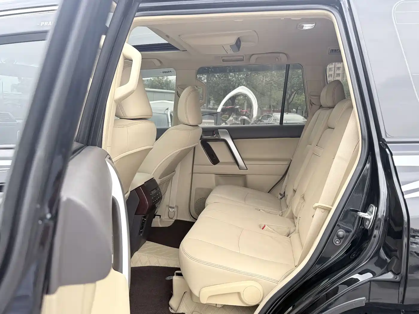 Toyota Prado 2014 4.0L Automatic TX-L NAVI фото 6
