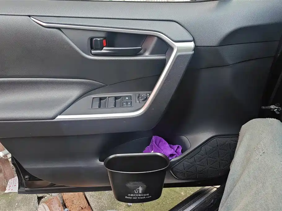 Toyota Wildlander 2022 Facelift 2.0L CVT 2WD Leading Edition фото 7