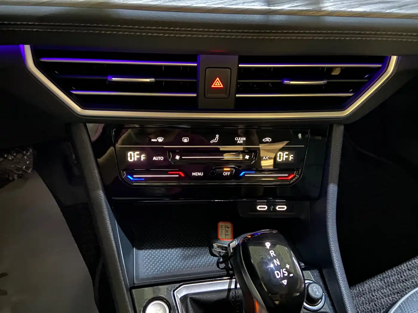Volkswagen Sagitar 2023 Model Year 280TSI DSG Surpass Edition фото 24