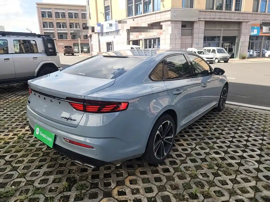 Фото 7 - Geely Preface