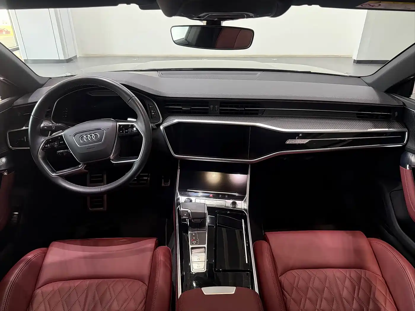 Audi A7L 2024 45 TFSI quattro S-line Black Warrior Edition фото 7