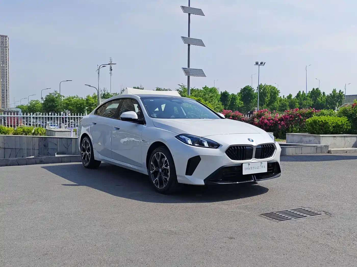 BMW 2 Series 2025 225L M Sport Package фото 3