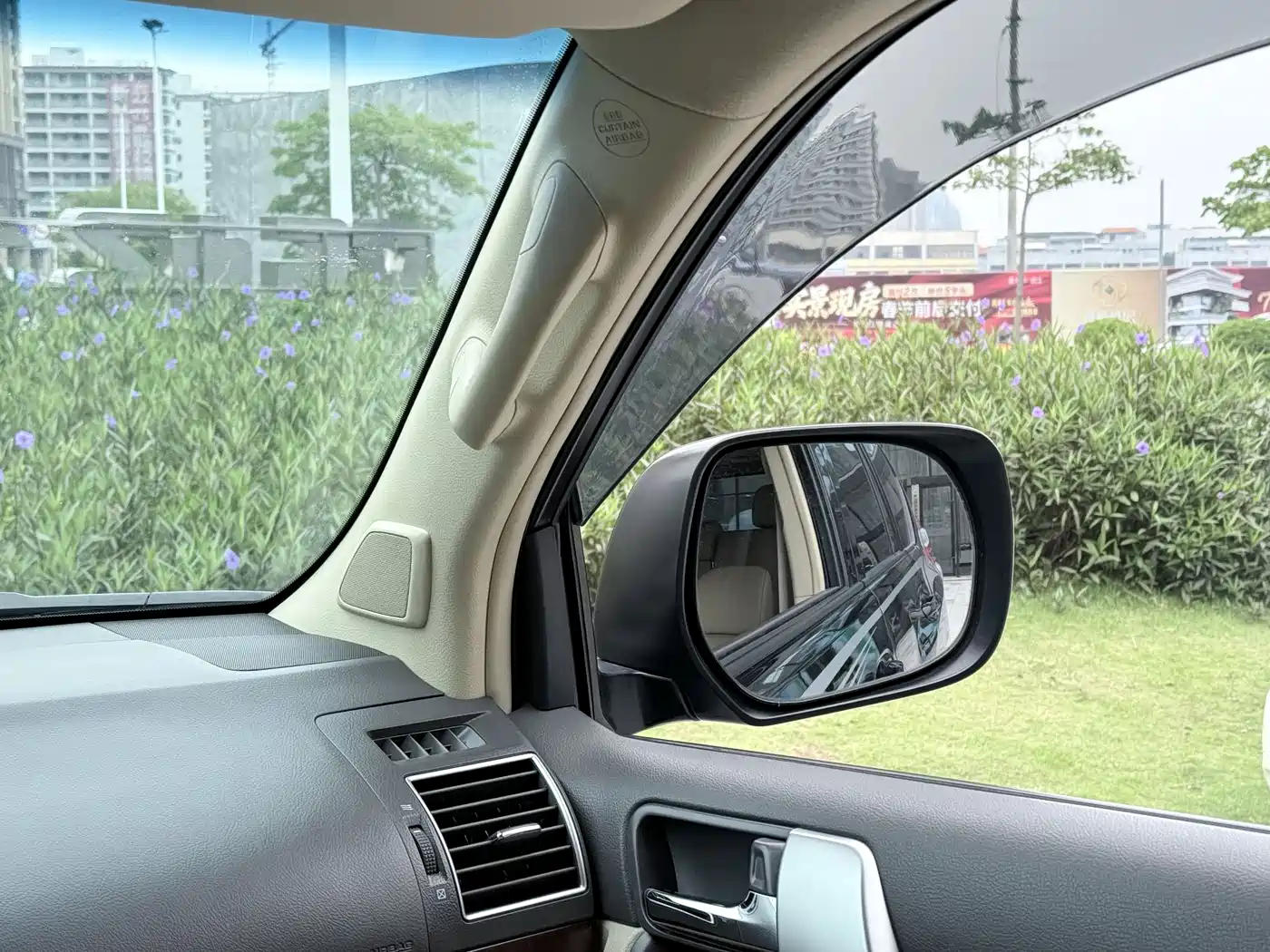 Toyota Prado 2014 4.0L Automatic TX-L NAVI фото 17