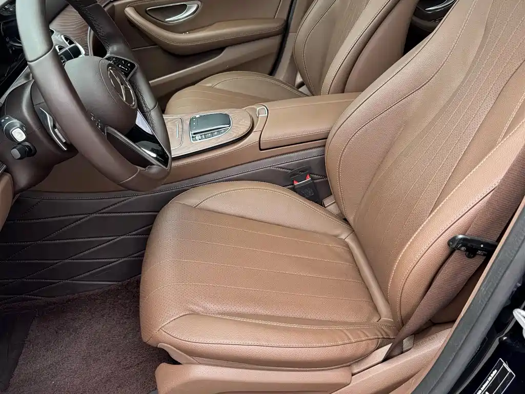 Mercedes-Benz E-Class 2023 E 300 L Fashion фото 11