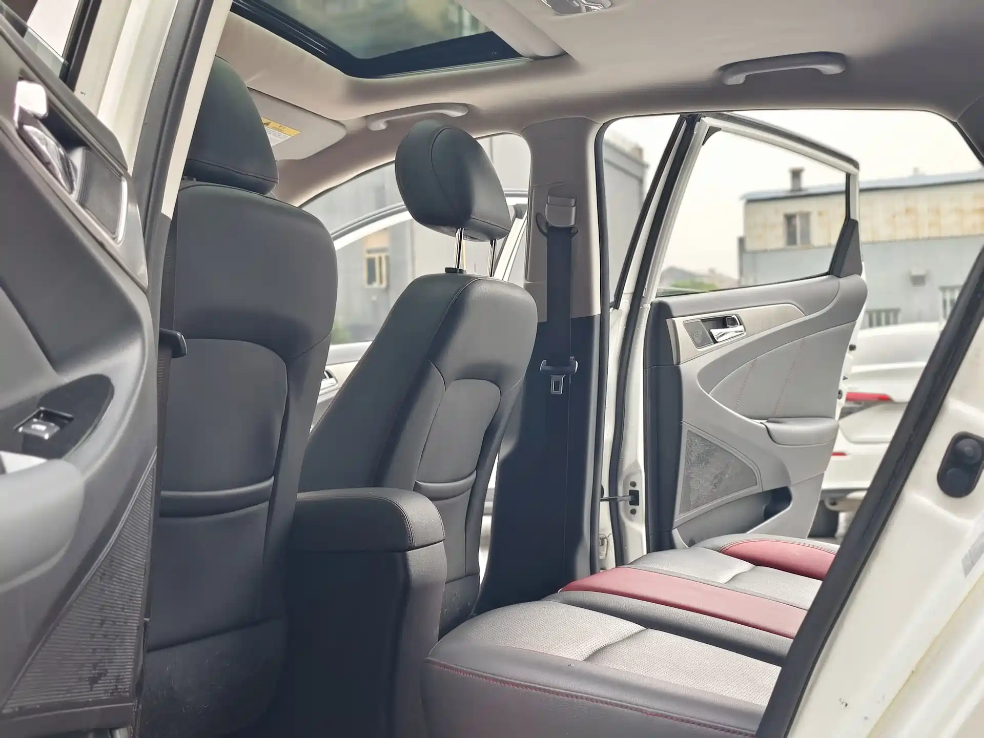 Photo 16 - Changan Eado XT