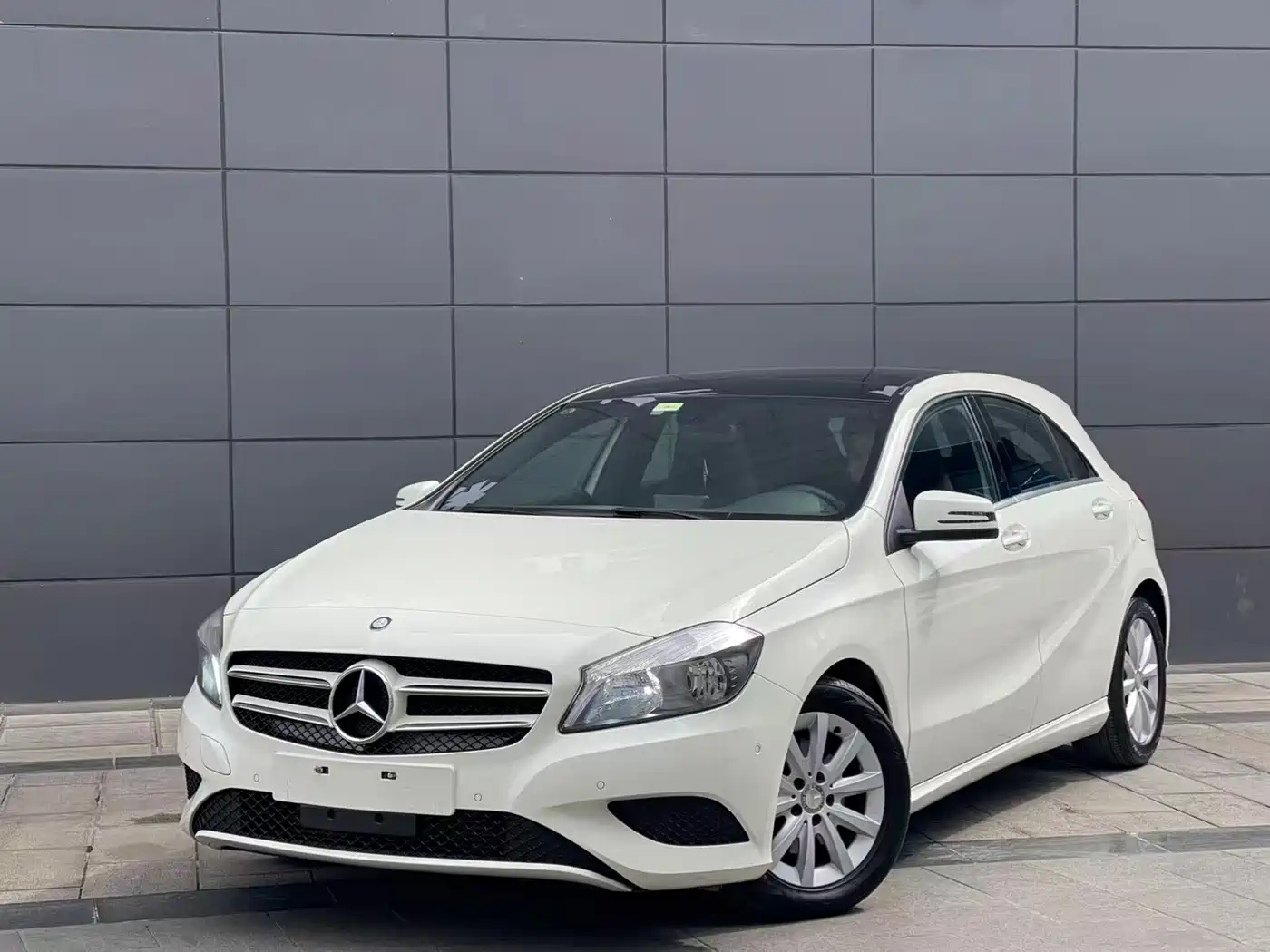 Mercedes-Benz A-Class (Import) 2013 A 180 Fashion