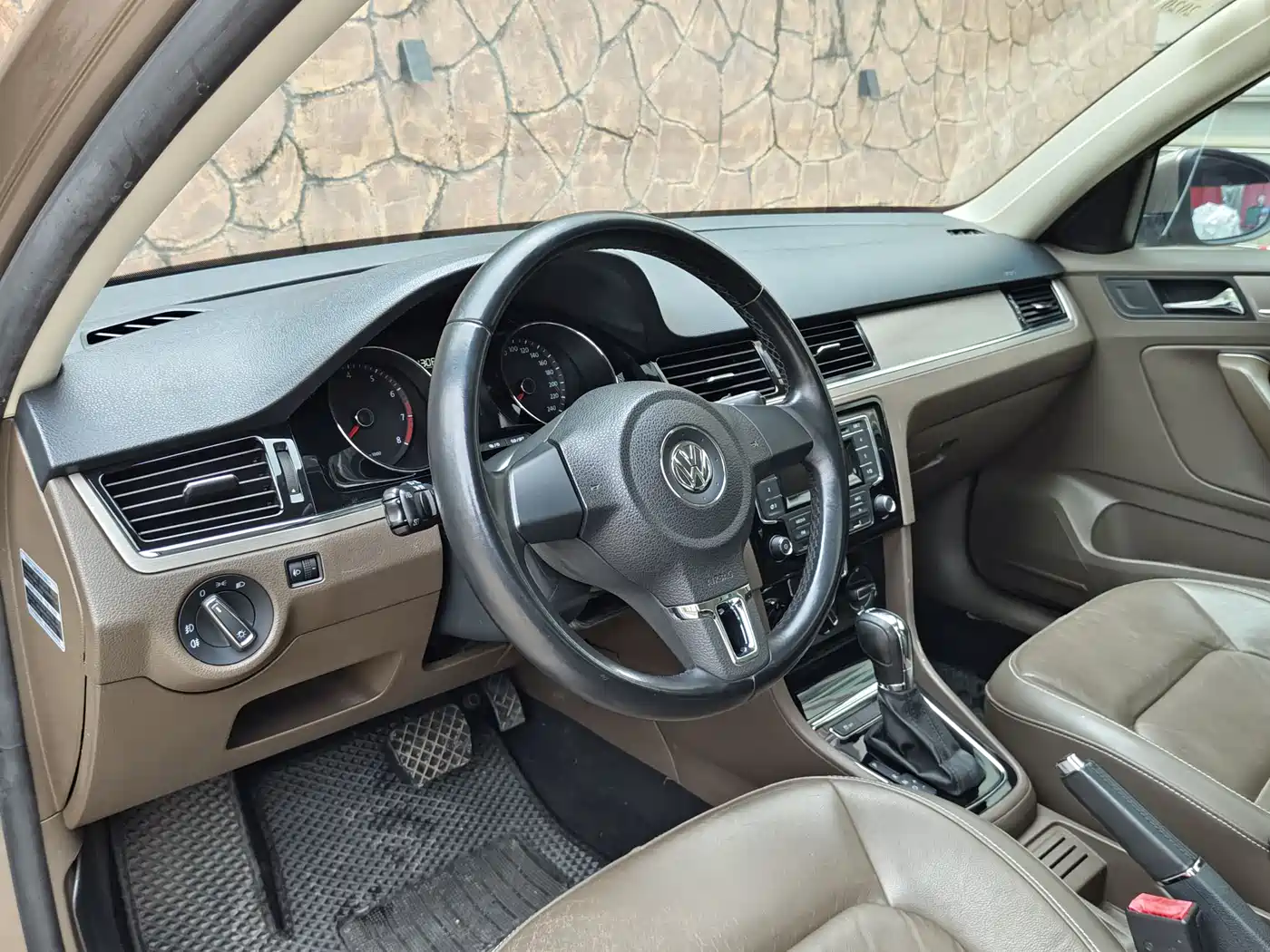 Volkswagen Bora 2013 1.4T Automatic Comfort фото 18