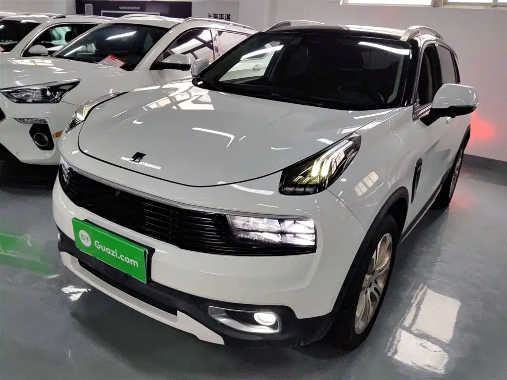 Lynk & Co 01 2017 2.0T 2WD Pro Version фото 18