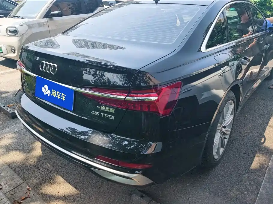 Audi A6L 2024 45 TFSI Premium Dynamic фото 3