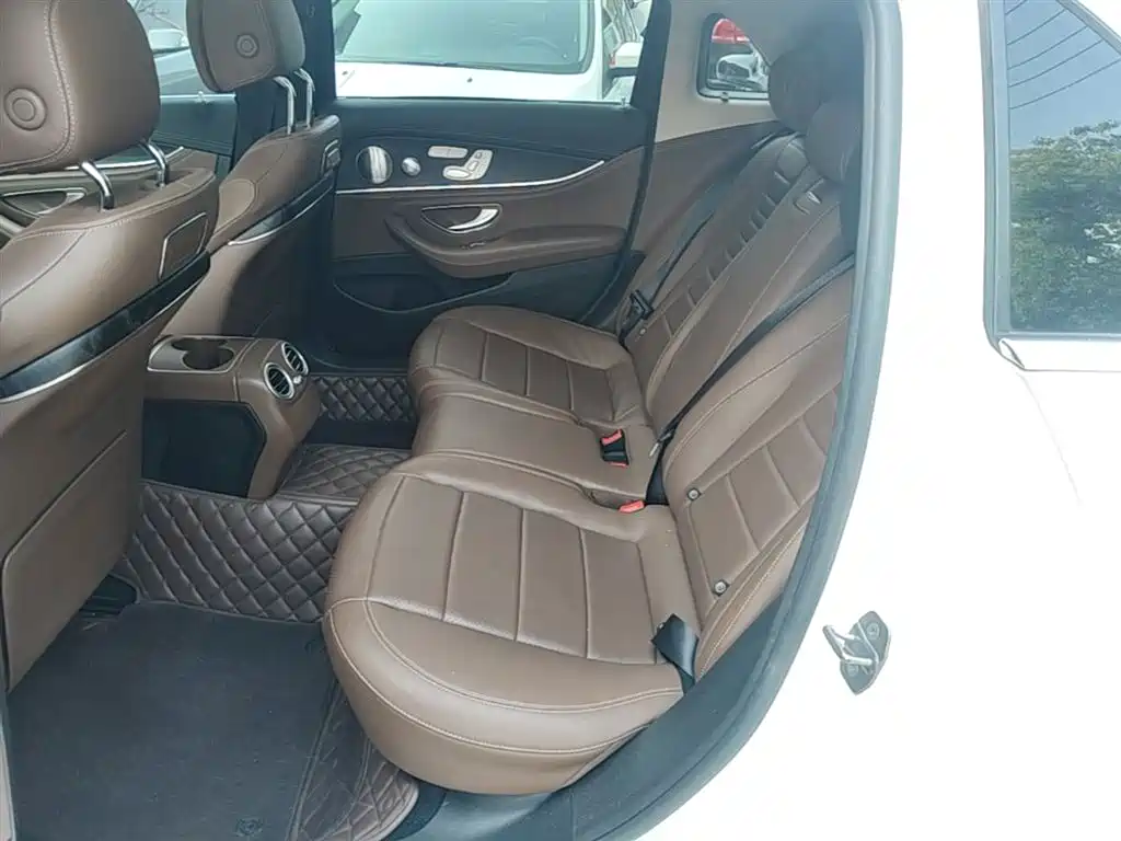 Mercedes-Benz E-Class 2019 Facelift E 300 L Sport Luxury фото 17