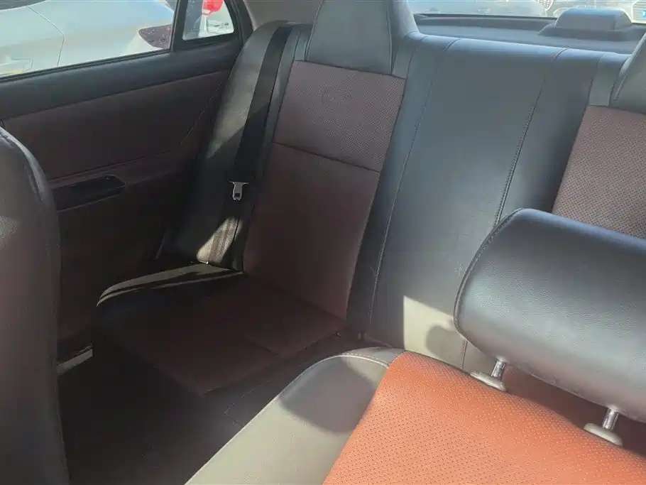 BYD F3 2013 Energy-saving Edition 1.5L Manual Standard фото 11