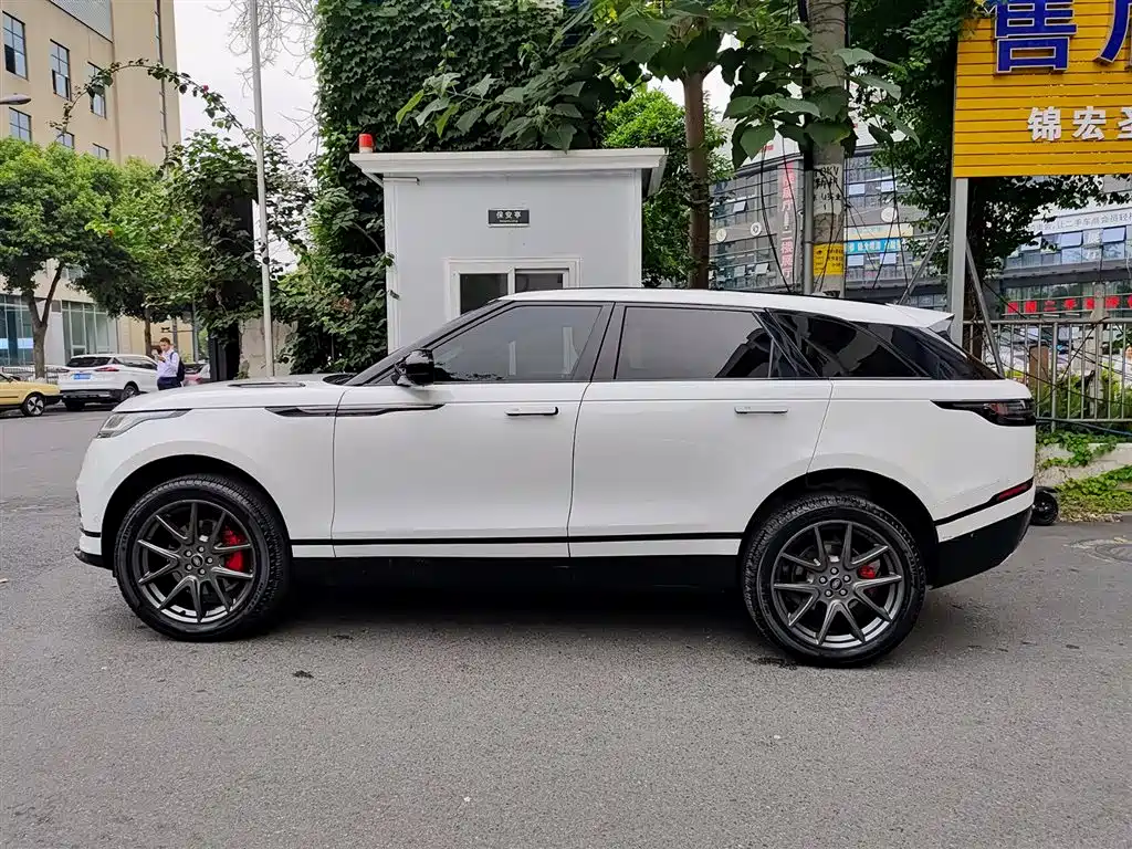 Land Rover Range Rover Velar 2024 Dynamic HSE фото 3