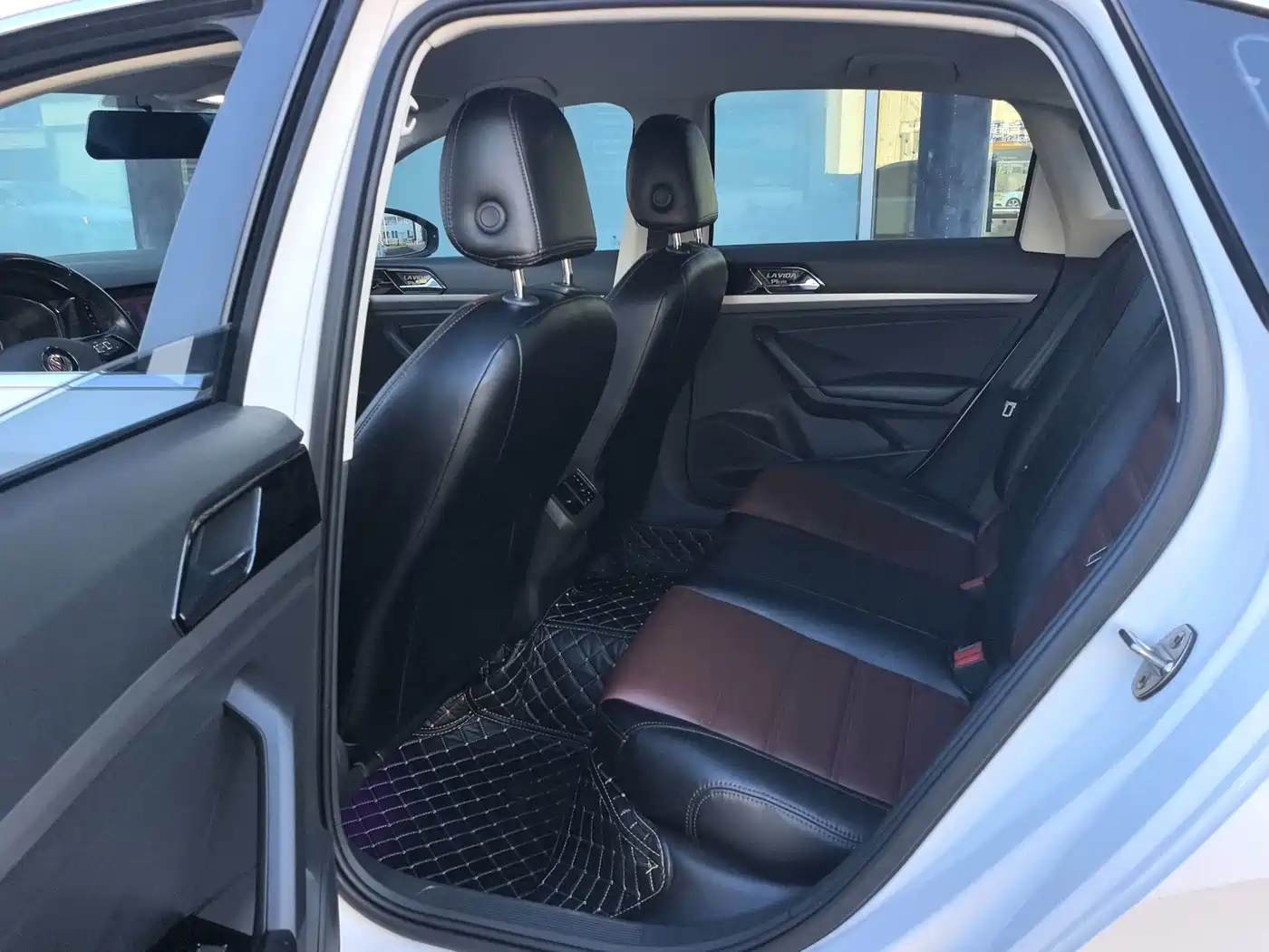Volkswagen Lavida 2018 1.5L Auto Trend Edition China V фото 6