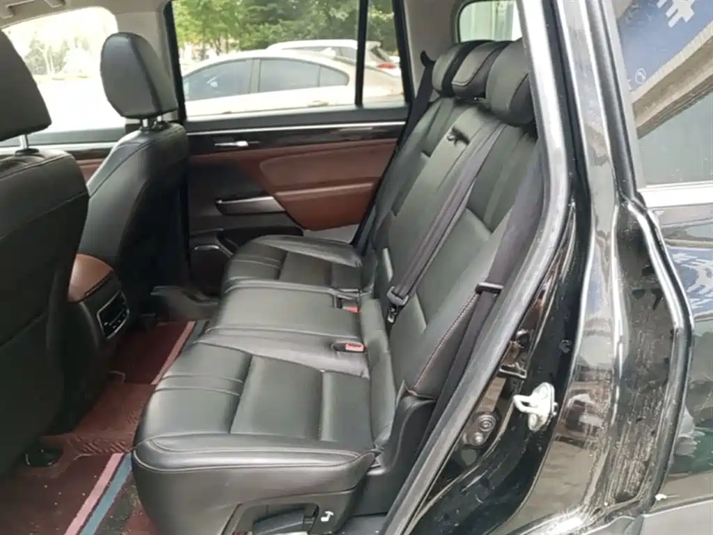 GAC Trumpchi Trumpchi GS8 2017 320T 2WD Luxury Smart Connect (7-seater) фото 17