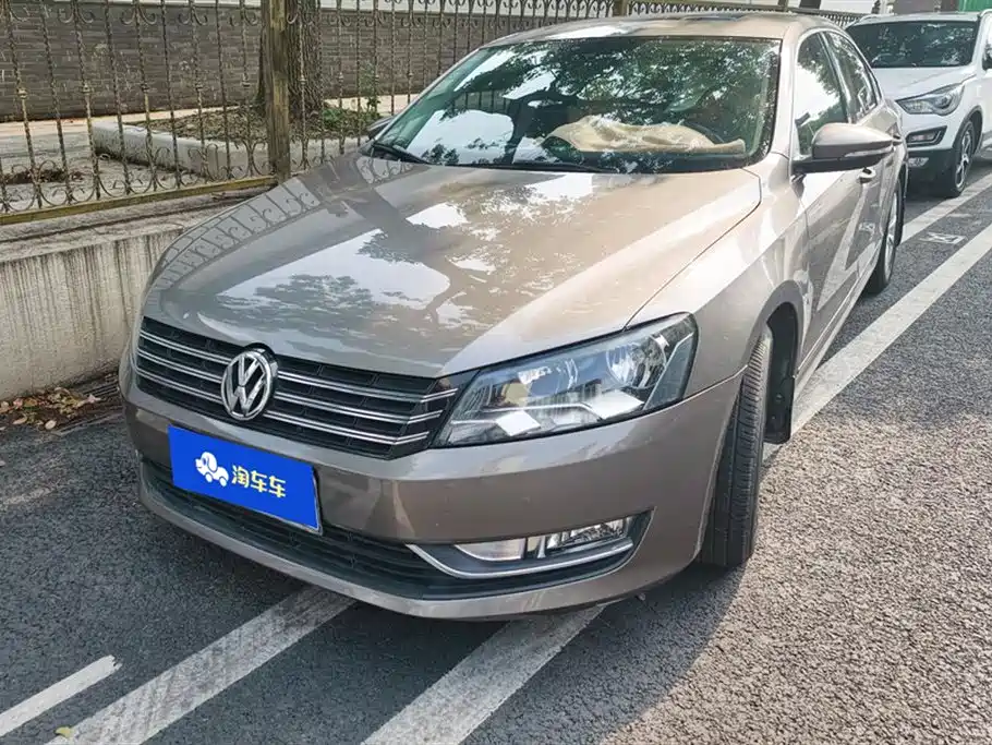 Volkswagen Passat 2015 1.8TSI DSG Honor Edition