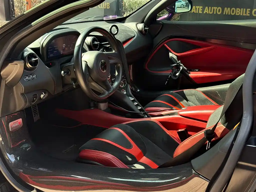 Photo 6 - McLaren 720S