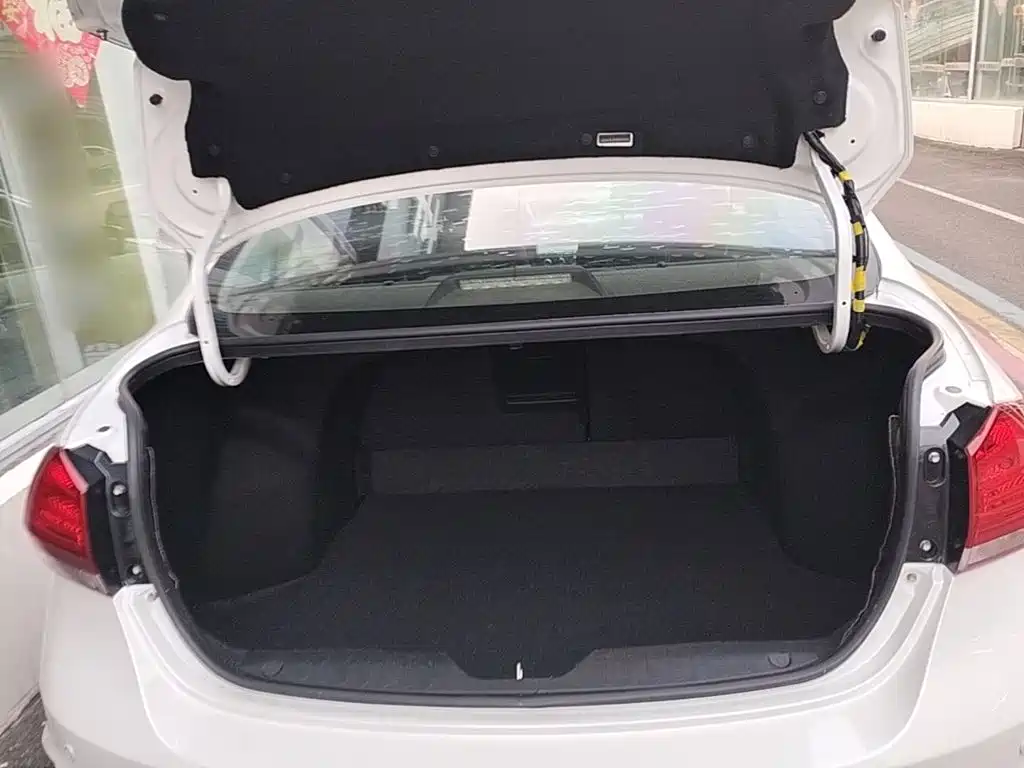 Suzuki Alivio 2017 2015 1.6L Automatic Joy Edition