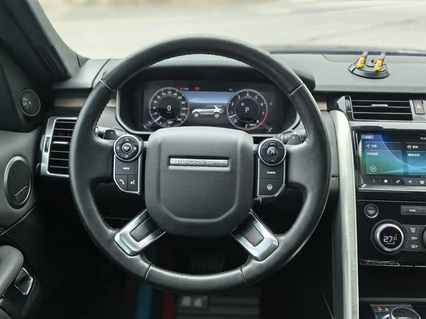 Land Rover Discovery 2017 3.0 SC V6 HSE фото 8