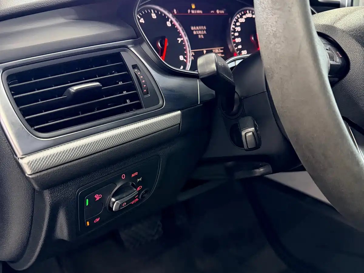 Audi A6L 2014 TFSI Standard фото 24