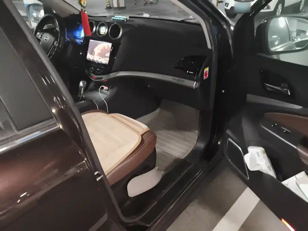 BYD S7 2015 2.0T Upgrade Automatic Premium фото 22