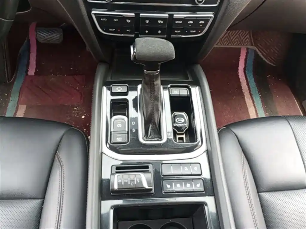 GAC Trumpchi Trumpchi GS8 2017 320T 2WD Luxury Smart Connect (7-seater) фото 14