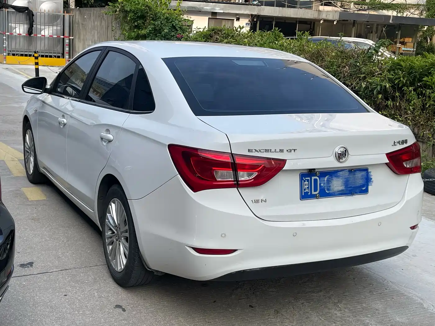 Buick Excelle 2016 15N Automatic Elite фото 6