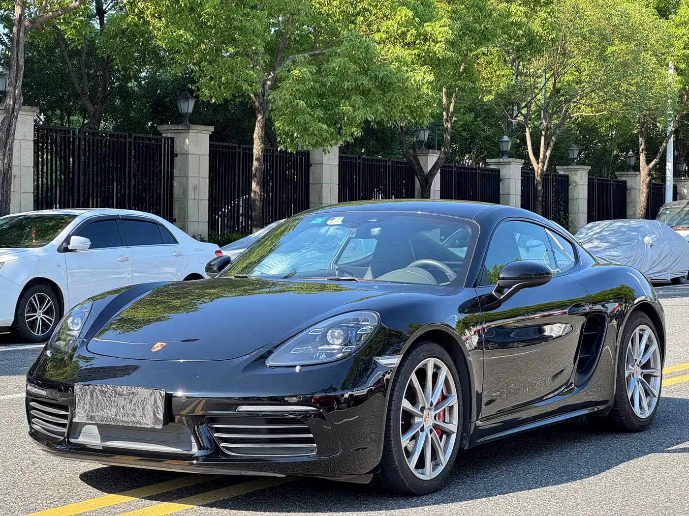 Porsche 718 2018 Cayman 2.0T фото 3