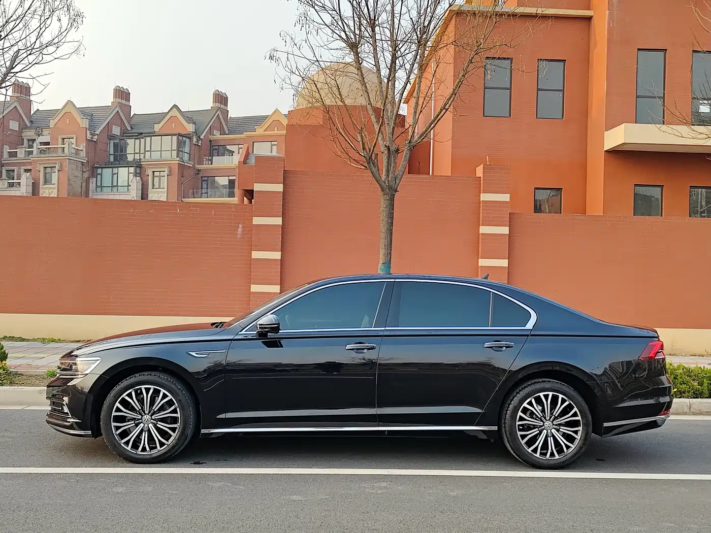 Volkswagen Phideon 2019 380TSI 2WD Business Edition China V фото 18