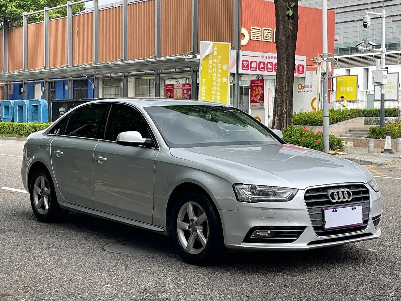 Audi A4L 2013 35 TFSI Automatic Standard фото 3