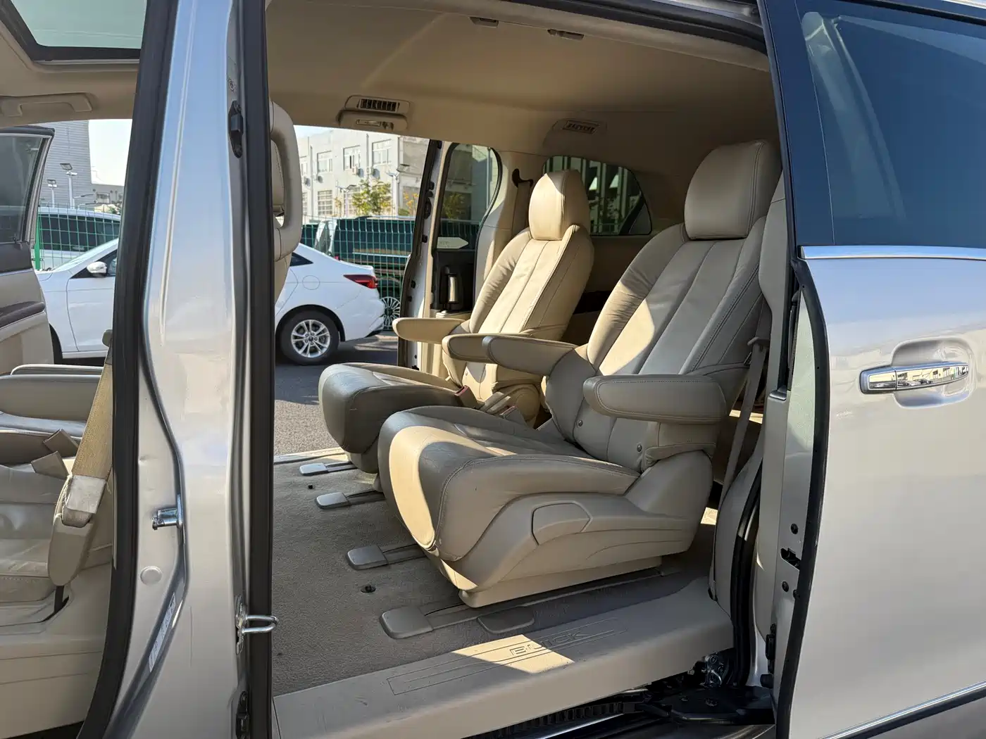 Buick GL8 2017 25S Luxury China V фото 19
