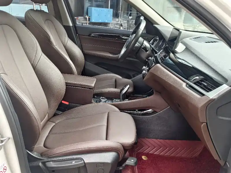BMW X1 2020 sDrive20Li Premium Edition фото 8