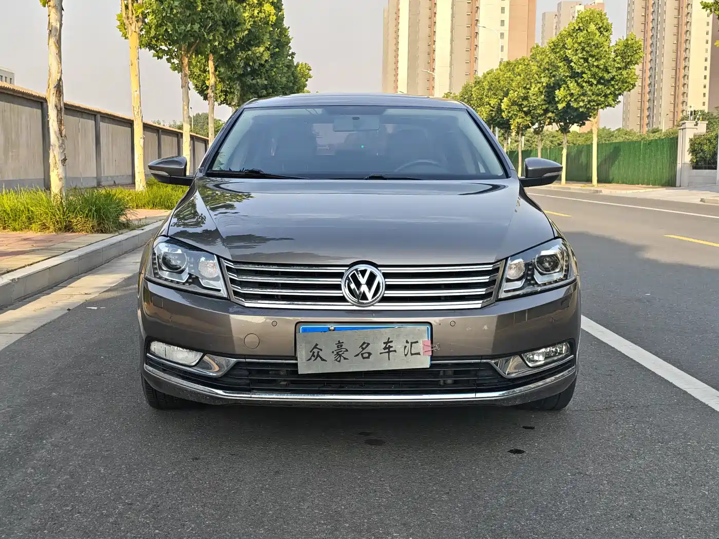 Volkswagen Magotan 2015 Facelift 1.8TSI Luxury фото 2