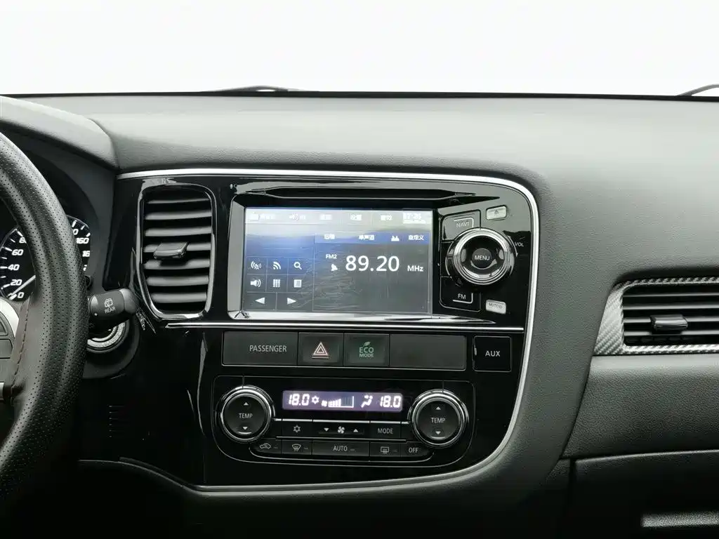 Mitsubishi Outlander (Import) 2014 2.4L 4WD Luxury Value Edition 5-seater фото 12