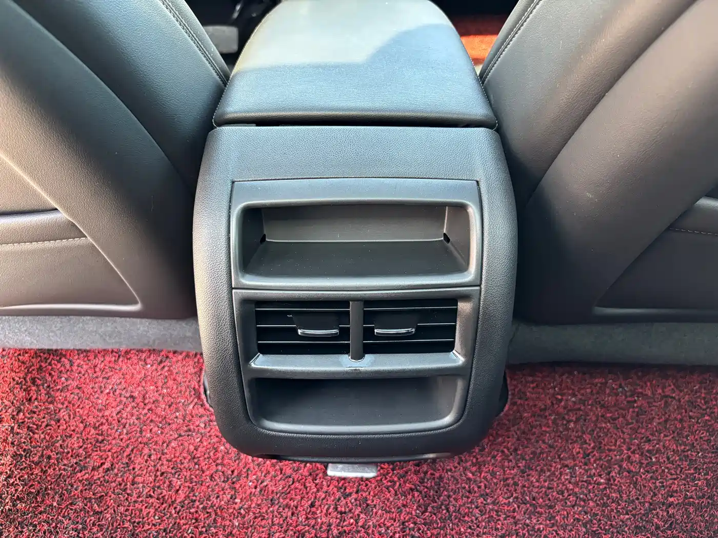 Cadillac XT5 2020 Facelift 28T Luxury Model фото 17