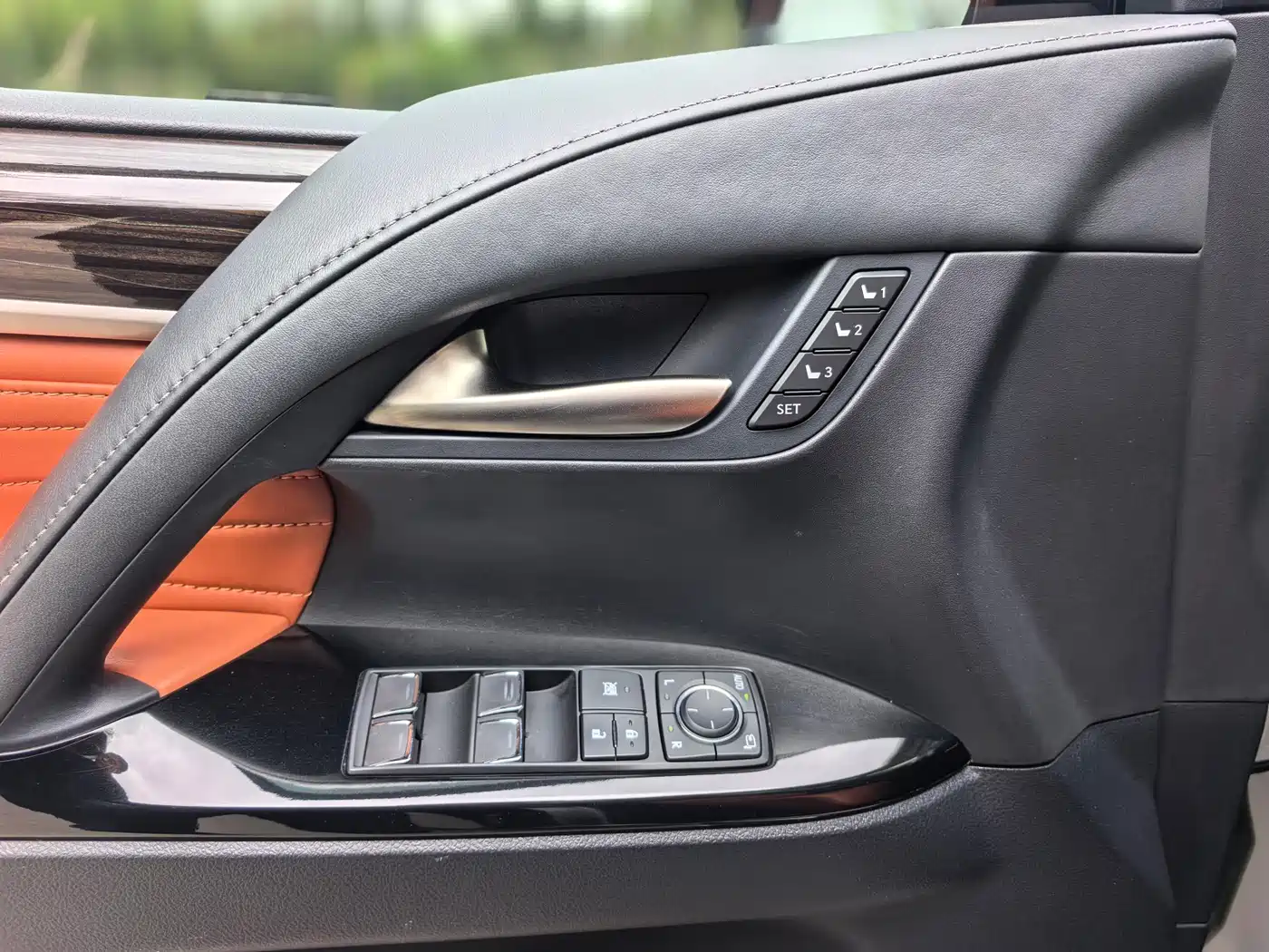 Lexus LX 2019 570 Peak Special Edition фото 23