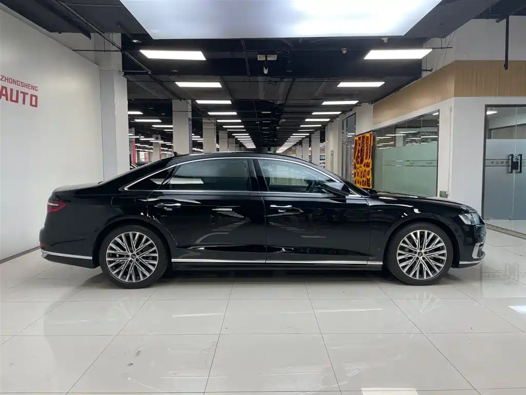 Audi A8 2022 A8L 55 TFSI quattro Luxury Collector's Edition фото 3