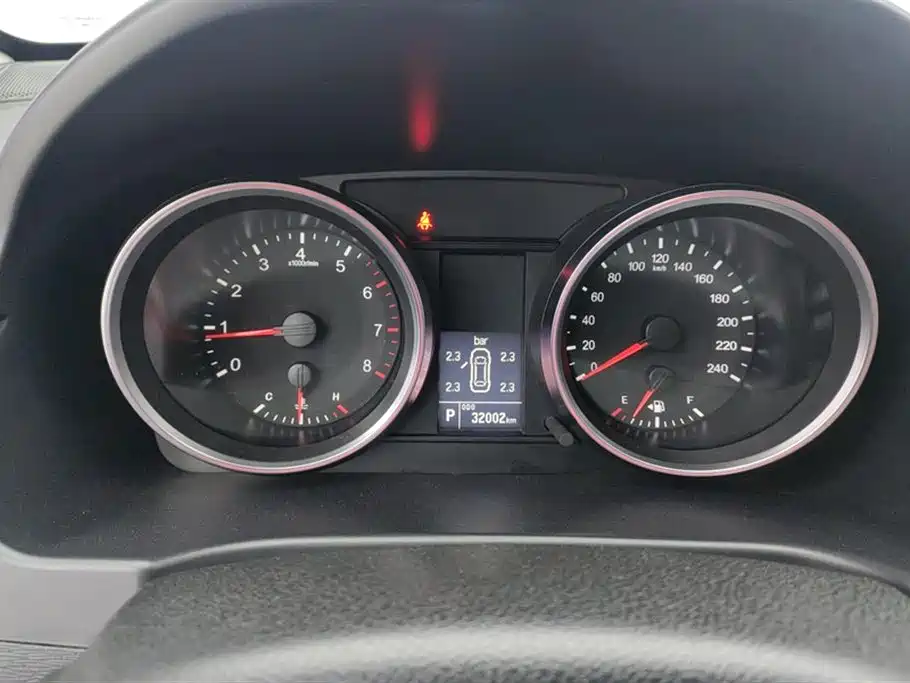 Haval H6 2015 Sport 1.5T Automatic 2WD Luxury фото 14