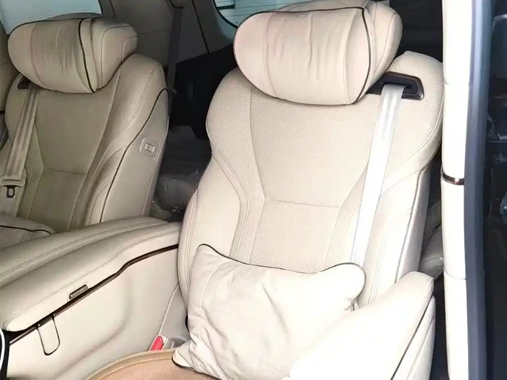 Lexus LM 2023 500h 6-Seater Prestige Edition фото 6