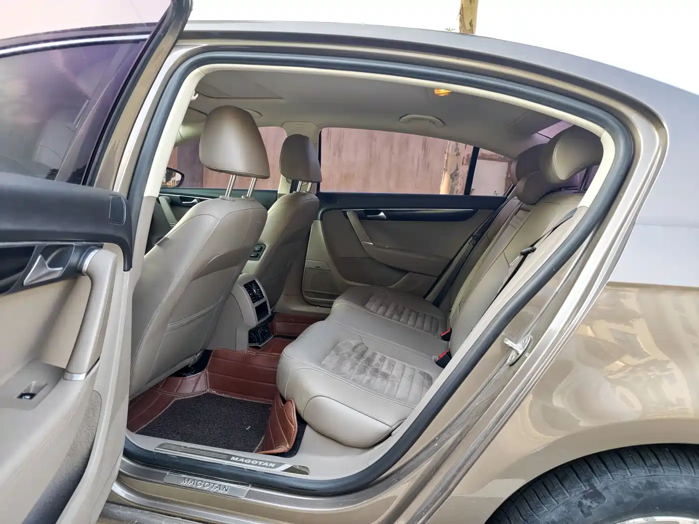 Volkswagen Magotan 2015 Facelift 1.8TSI Luxury фото 7