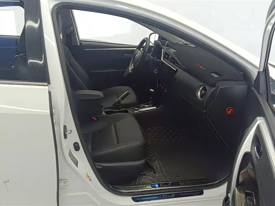 Toyota Corolla 2017 Facelift 1.2T S-CVT GL-i фото 8