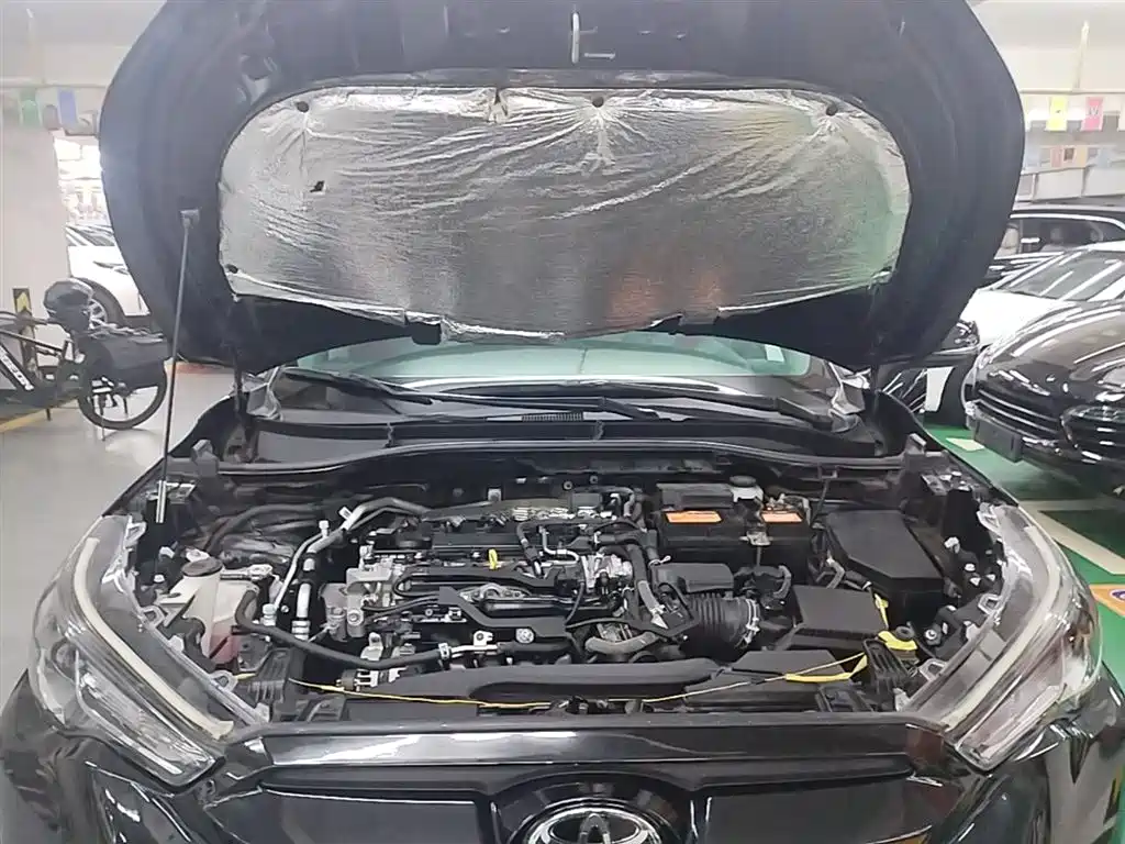 Toyota Frontlander 2022 2.0L CVT Elite фото 20