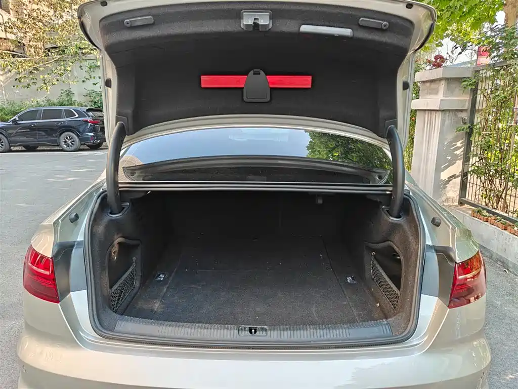 Audi A4L 2020 40 TFSI Luxury Elegance фото 15