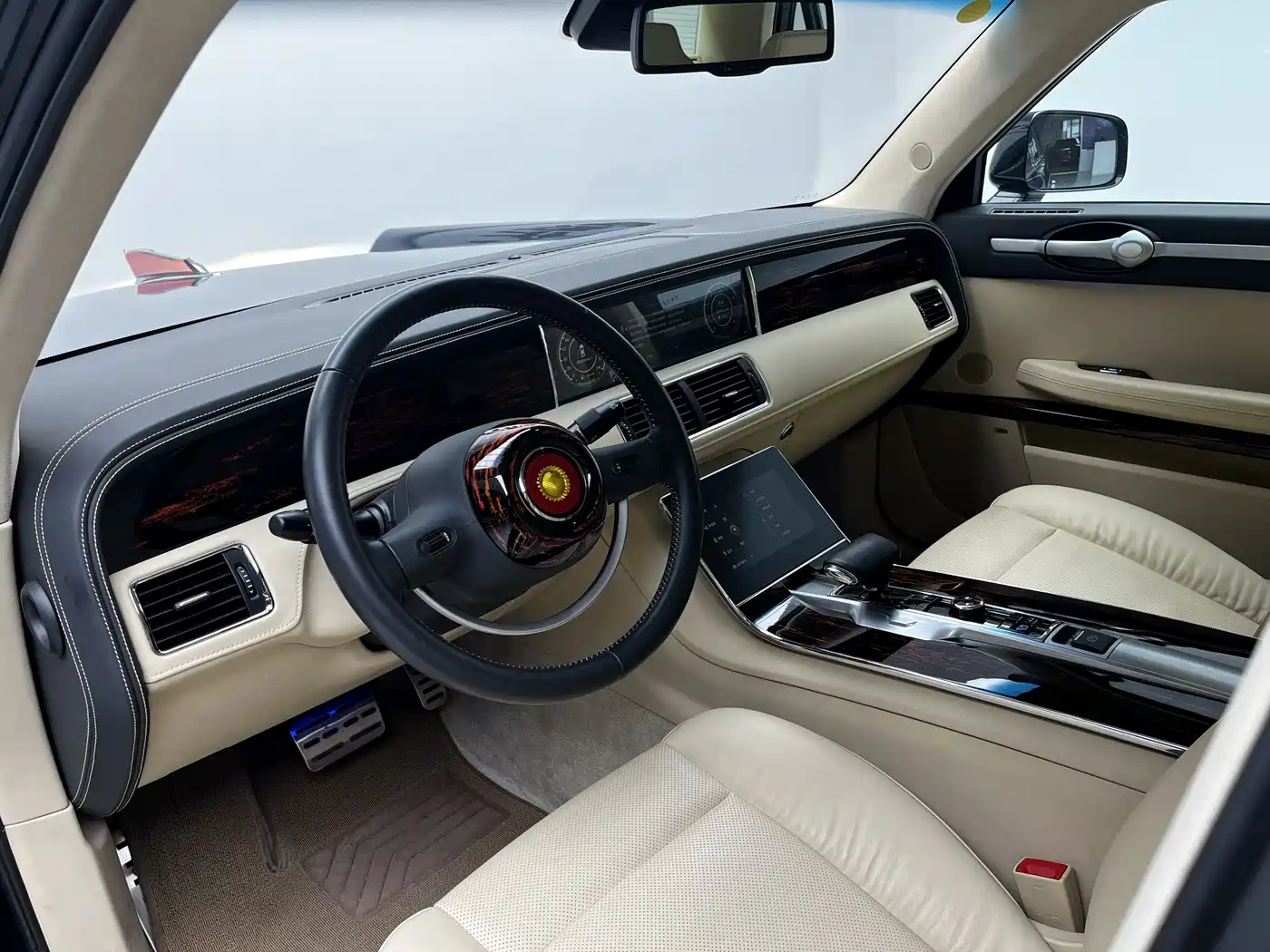 Hongqi National Gift 2014 6.0L Prestige Edition фото 6