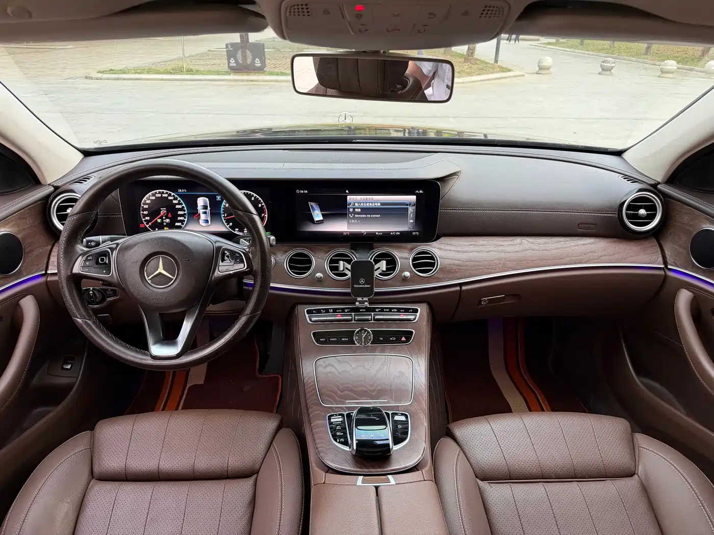 Mercedes-Benz E-Class 2018 Facelift E 200 L 4MATIC фото 12