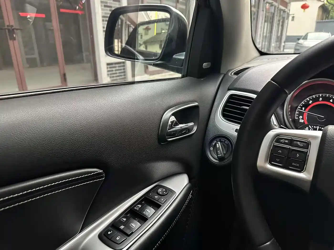 Dodge Journey 2013 2013 Model 2.4L 2WD Premium Edition