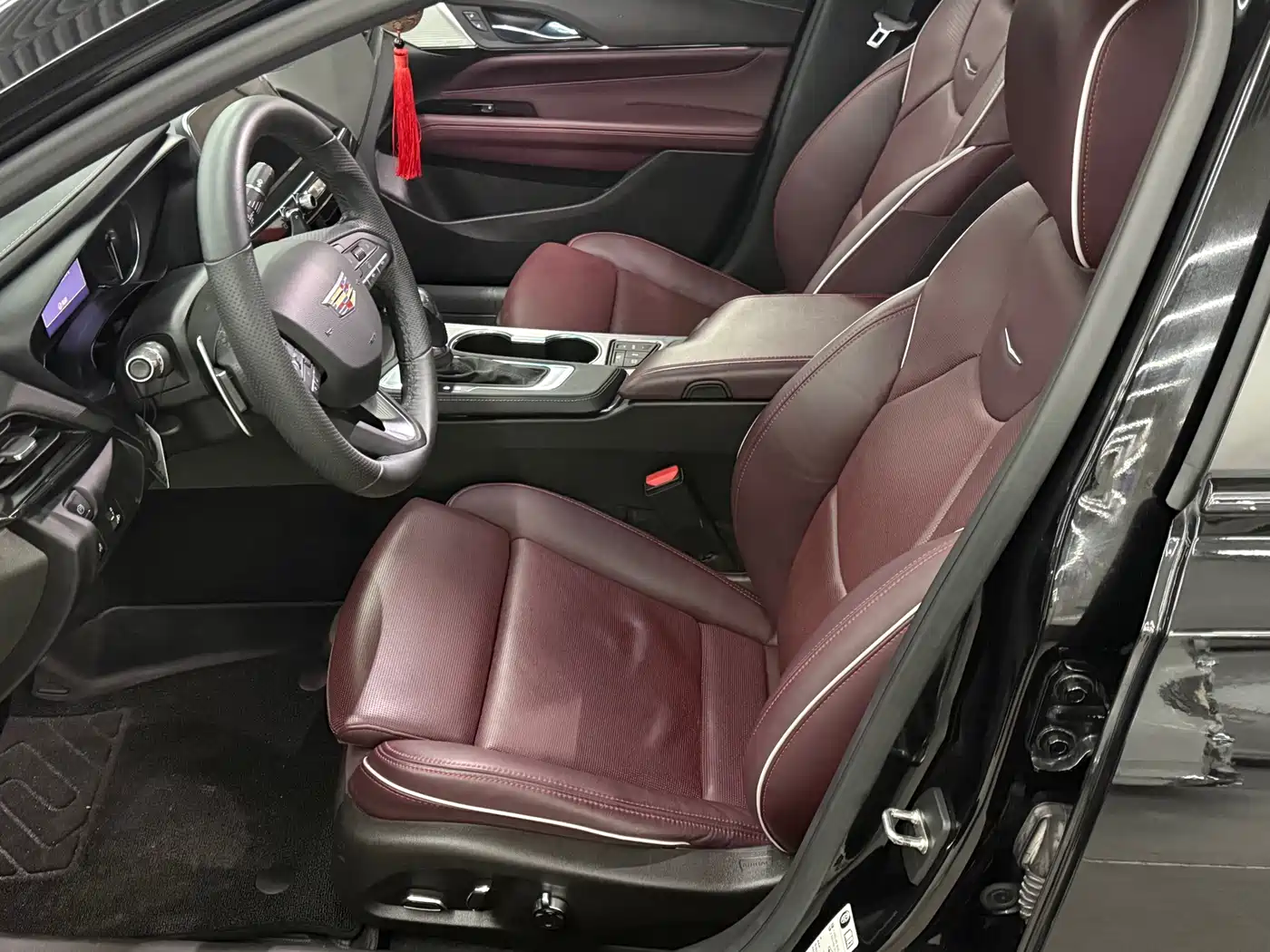 Cadillac CT4 2021 28T Premium Edition фото 7