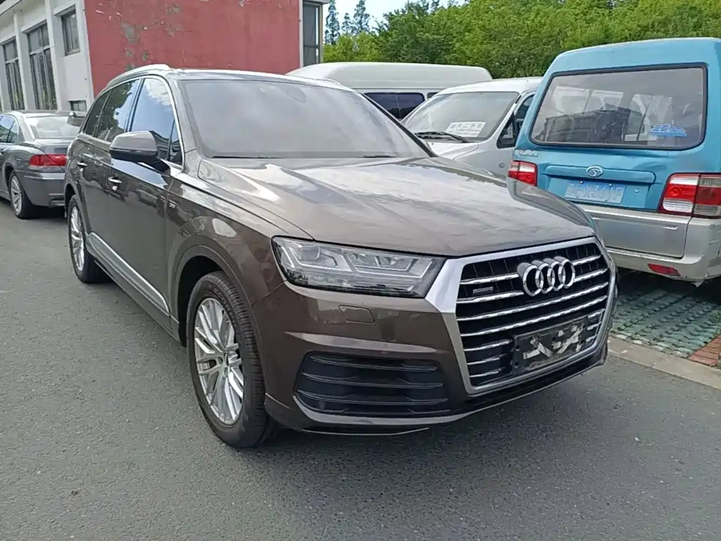 Photo 22 - Audi Q7